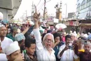 Namazis in Patna raised slogans of Atiq Ahmed Amar Rahe